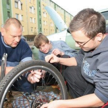 Jak budować wytrwałość u dziecka bez ciągłych wojen o obowiązki