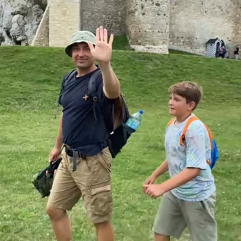 Jak małe decyzje budują wielkie relacje z nastolatkiem