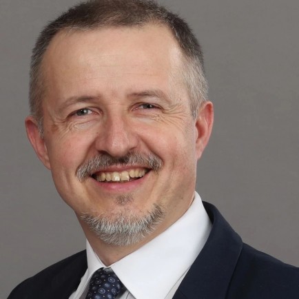 Януш Вардак